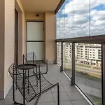 Rondo Wiatraczna By Renters