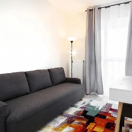 Rondo Wiatraczna By Renters