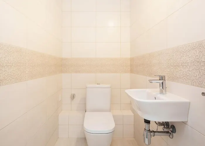 Rondo Wiatraczna By Renters Lejlighed *