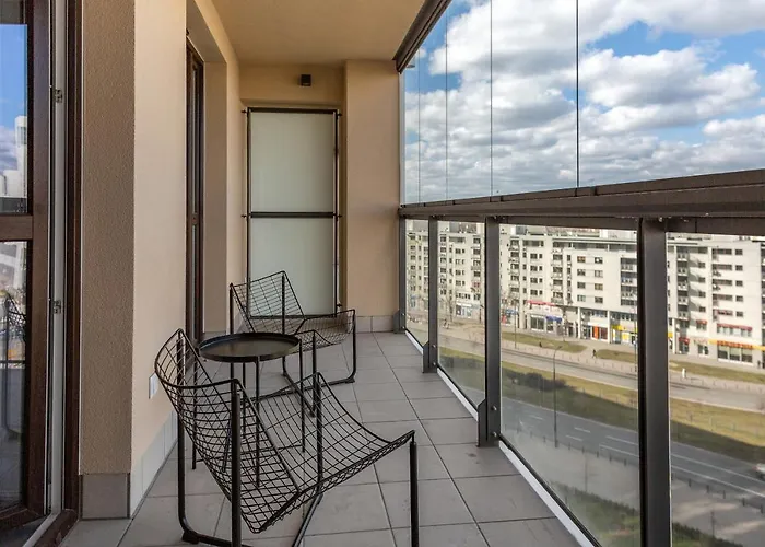 Rondo Wiatraczna By Renters