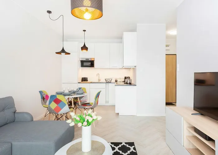 Rondo Wiatraczna By Renters