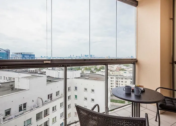 Rondo Wiatraczna By Renters Lejlighed